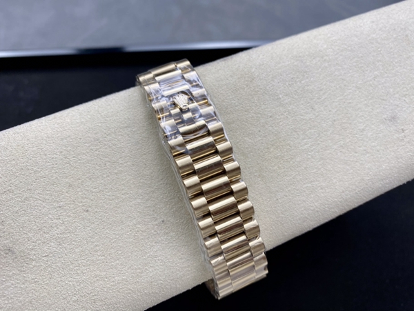 激安ロレックス着用イメージ